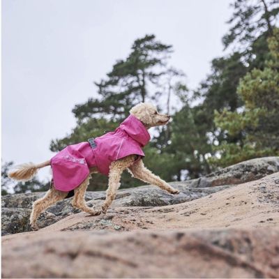 Hurtta Monsoon II Eco koiran sadetakki, punainen (65)