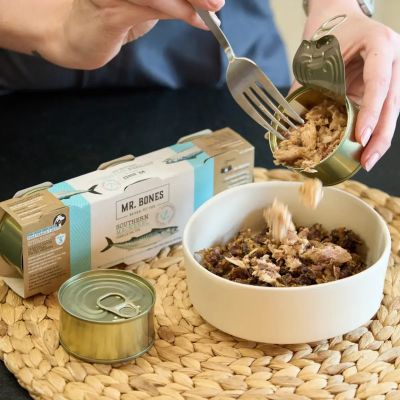 Mr.Bones Tuore etelänmakrilli lisuke koiralle ja kissalle