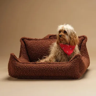Wigiwama Pet Club Chair – lemmikin nojatuoli, Warm Hazel / M