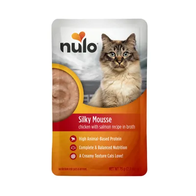 Nulo Silky Mousse Cat kana & lohi liemessä 79 g